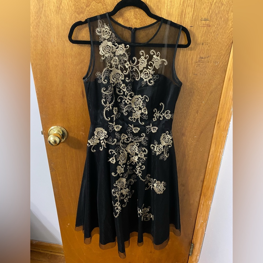 Decode1.8 Black & Gold Dress